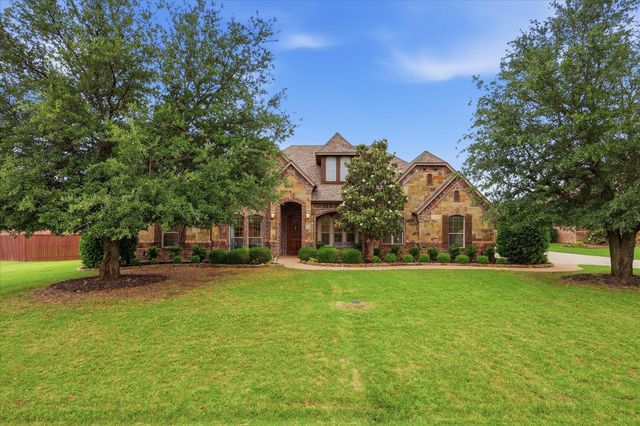 1316 Durango Springs Drive, Fort Worth, TX 76052
