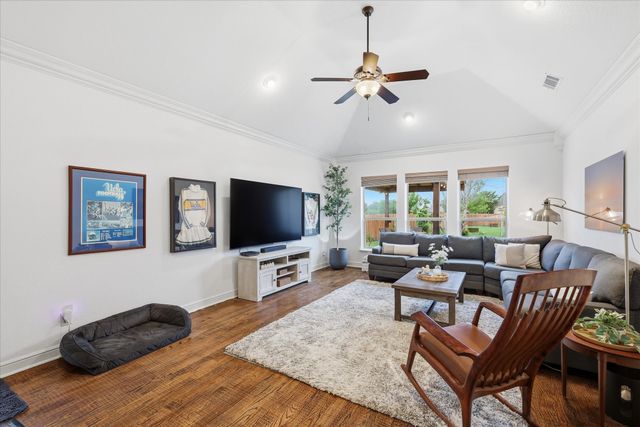 1316 Durango Springs Drive, Fort Worth, TX 76052
