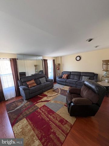 152 RENNARD ST, Philadelphia, PA 19116