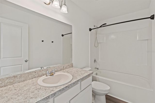 10463 LADYBUG COVE, Parrish, FL 34219