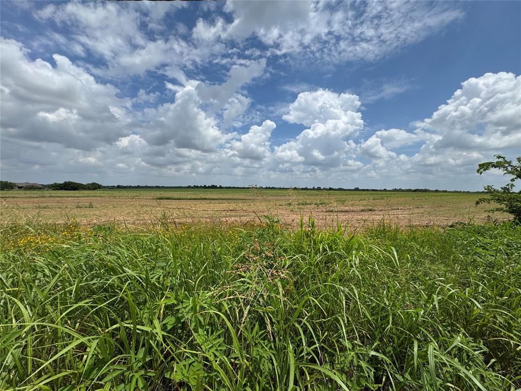 Image 10 of property listing at SW 44th Street, Yukon, OK 73099