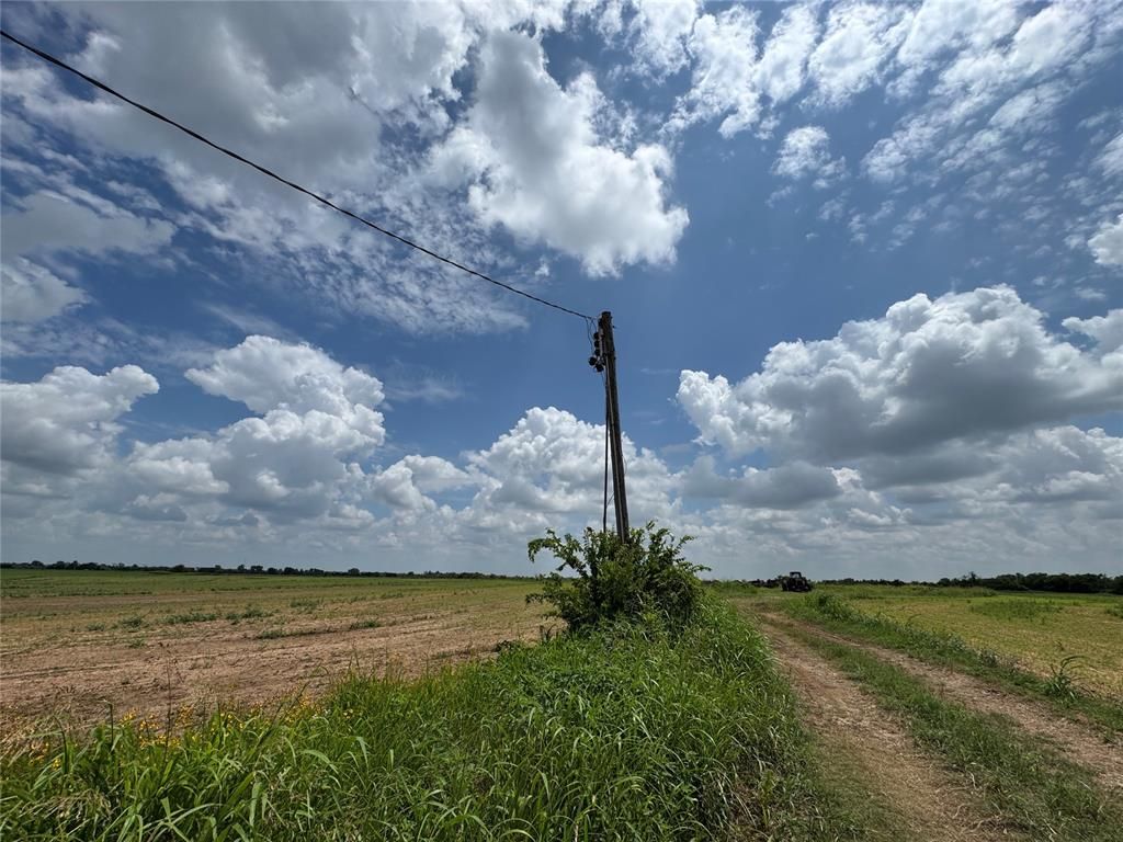 Image 11 of property listing at SW 44th Street, Yukon, OK 73099