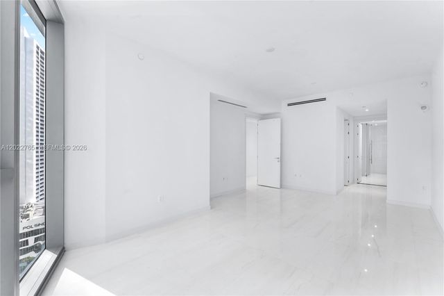 300 Biscayne Blvd Way 1802, Miami, FL 33131