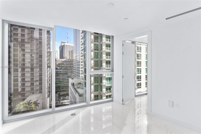 300 Biscayne Blvd Way 1802, Miami, FL 33131