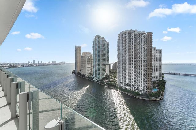 300 Biscayne Blvd Way 1802, Miami, FL 33131
