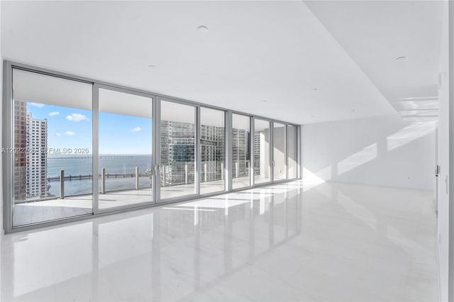 300 Biscayne Blvd Way 1802, Miami, FL 33131