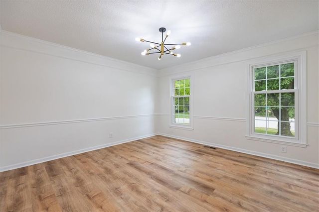 8800 W 115th Street, Overland Park, KS 66210