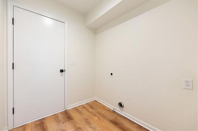 8800 W 115th Street, Overland Park, KS 66210