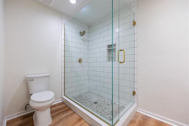8800 W 115th Street, Overland Park, KS 66210