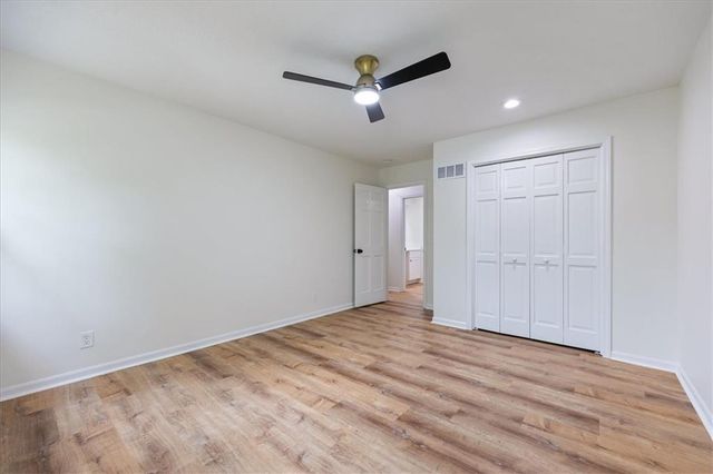 8800 W 115th Street, Overland Park, KS 66210