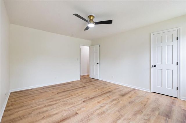8800 W 115th Street, Overland Park, KS 66210