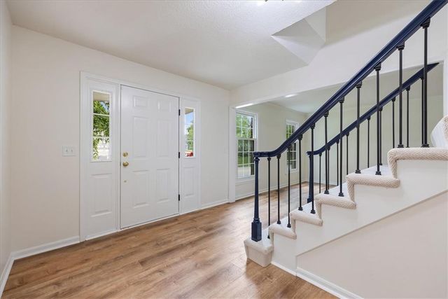 8800 W 115th Street, Overland Park, KS 66210