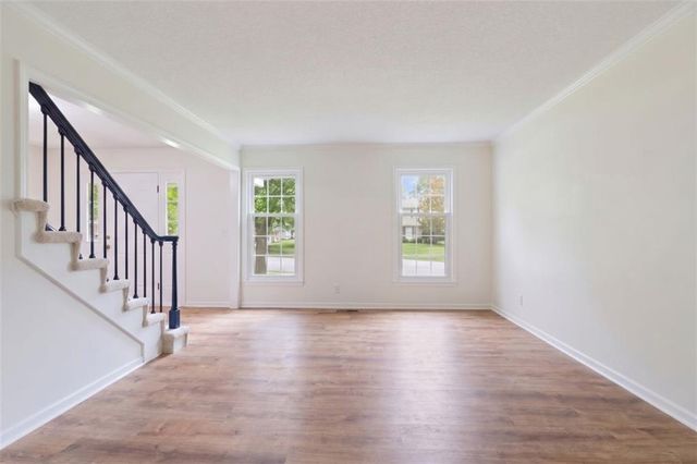8800 W 115th Street, Overland Park, KS 66210