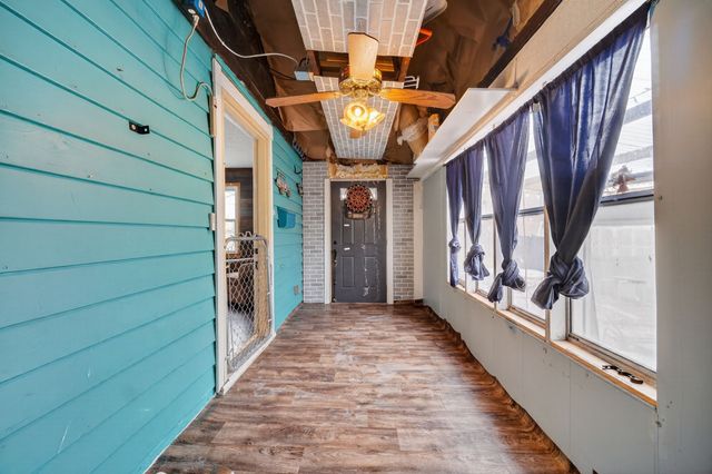 804 Lacona Avenue, Des Moines, IA 50315