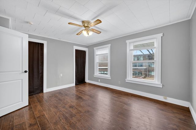 804 Lacona Avenue, Des Moines, IA 50315