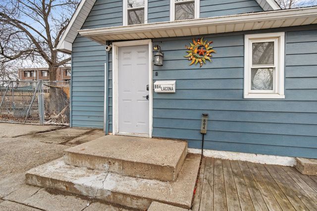 804 Lacona Avenue, Des Moines, IA 50315