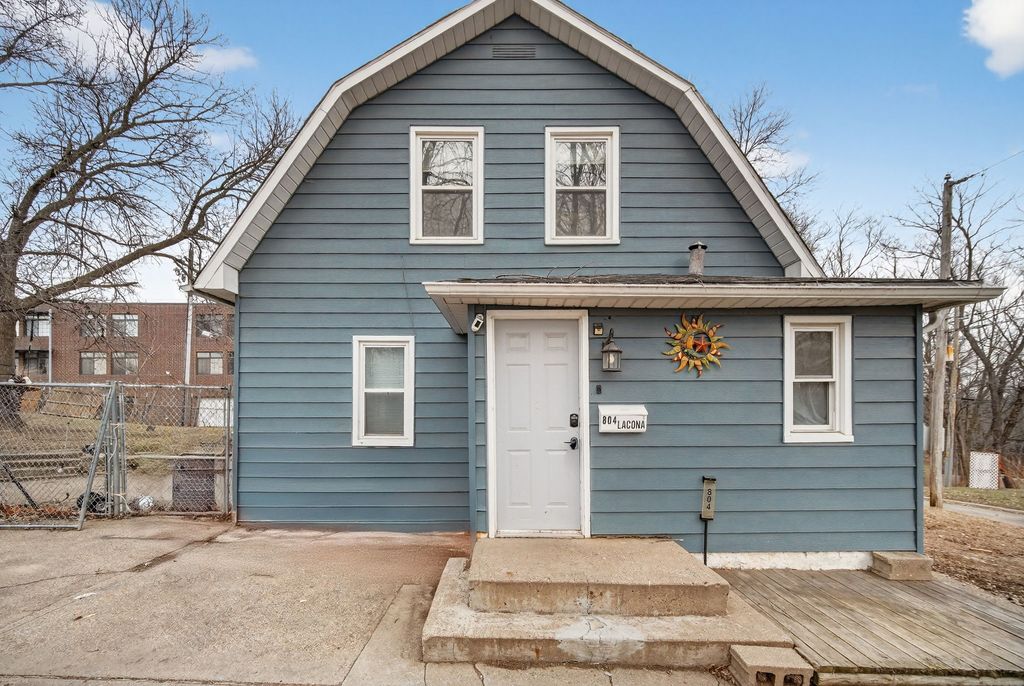 804 Lacona Avenue, Des Moines, IA 50315
