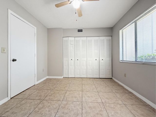 3284 S SEMORAN BOULEVARD 11, Orlando, FL 32822