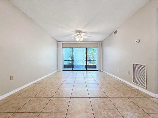 3284 S SEMORAN BOULEVARD 11, Orlando, FL 32822