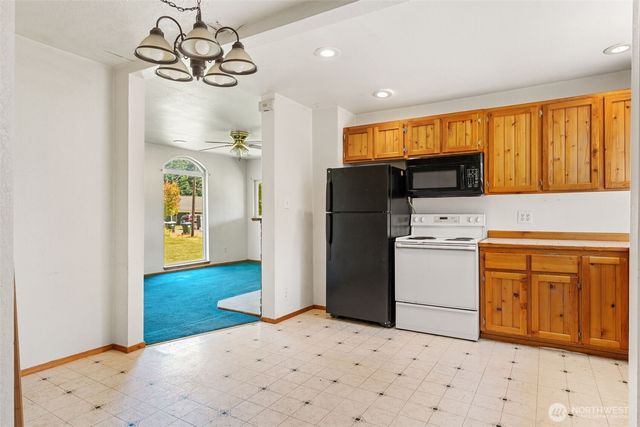 511 W 7th Street, Centralia, WA 98531