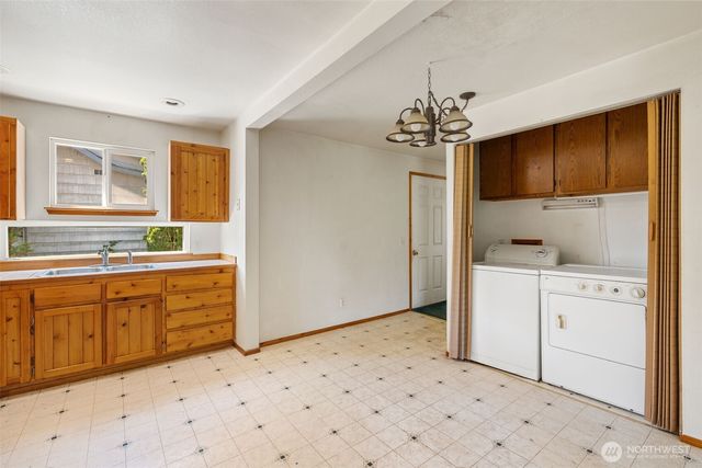 511 W 7th Street, Centralia, WA 98531