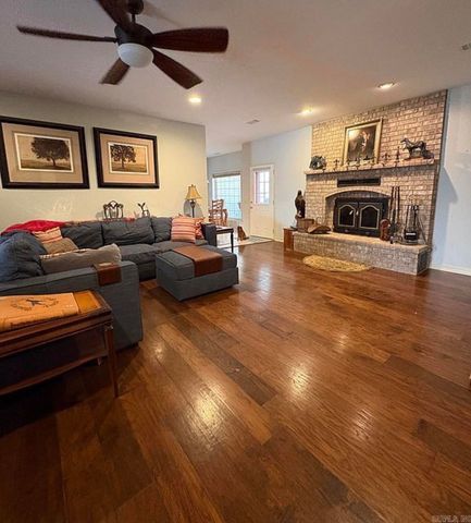 236 Honey Comb Trail, Hot Springs, AR 71901