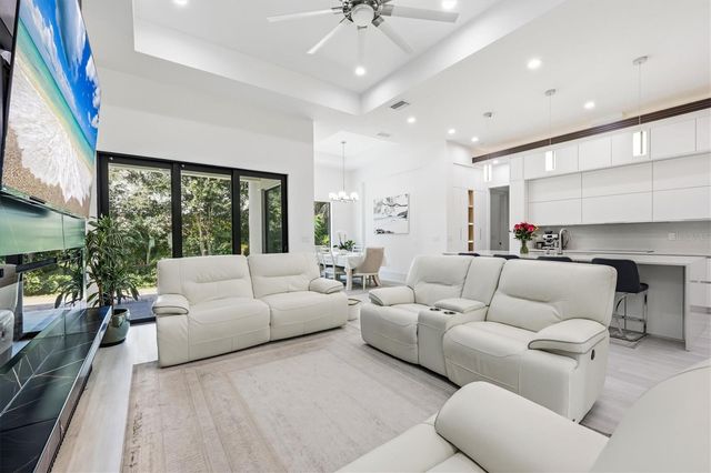 380 COWRY ROAD, Venice, FL 34293