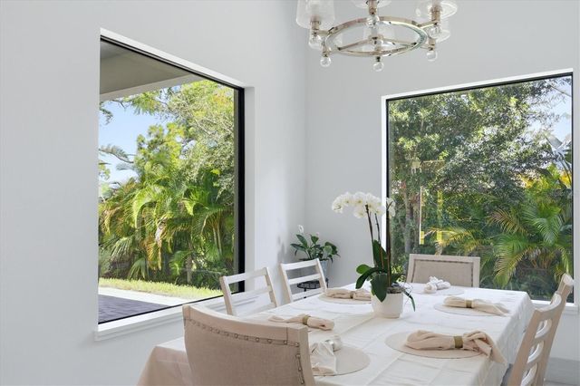 380 COWRY ROAD, Venice, FL 34293