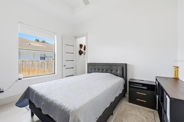 380 COWRY ROAD, Venice, FL 34293