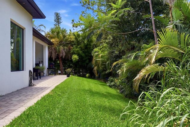 380 COWRY ROAD, Venice, FL 34293
