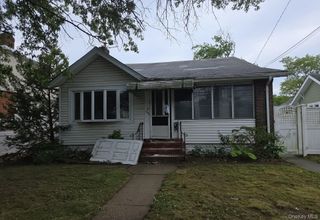 1844 Browning Street, North Baldwin, NY 11510