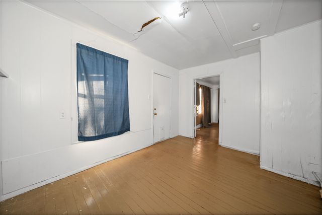 214 N Preston Street, Whitney, TX 76692