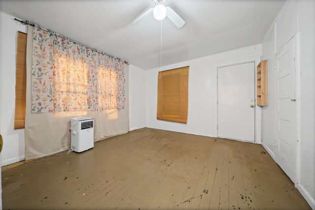 214 N Preston Street, Whitney, TX 76692