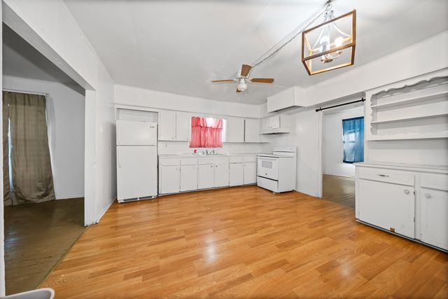 214 N Preston Street, Whitney, TX 76692