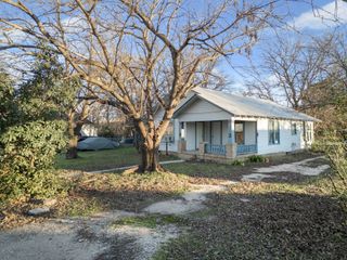 214 N Preston Street, Whitney, TX 76692
