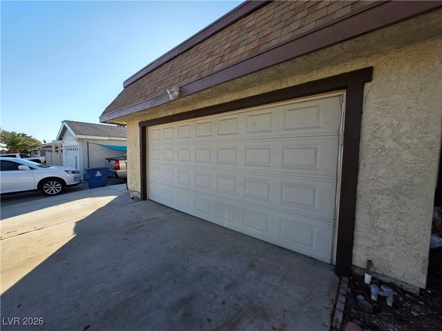 7275 Bridgeview Avenue, Las Vegas, NV 89147