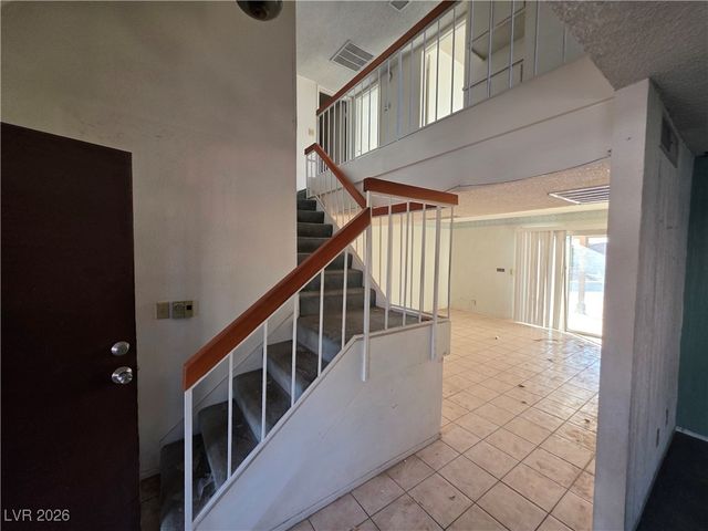 7275 Bridgeview Avenue, Las Vegas, NV 89147