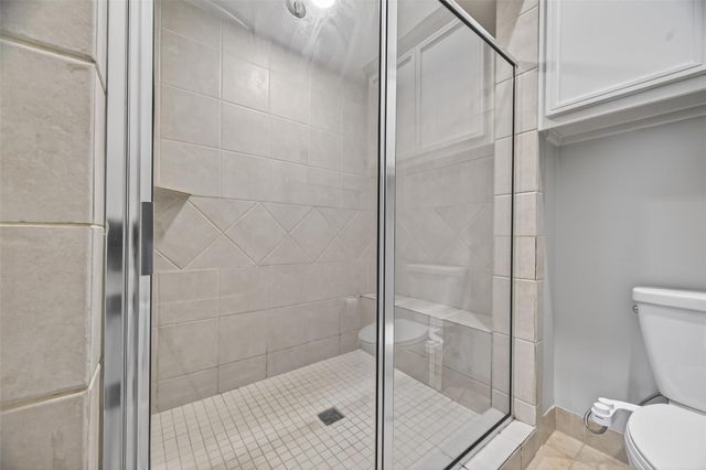 5801 Winsome Lane 202, Houston, TX 77057