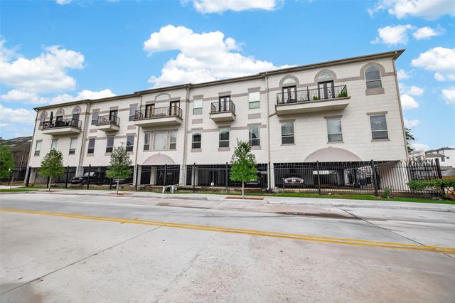 5801 Winsome Lane 202, Houston, TX 77057