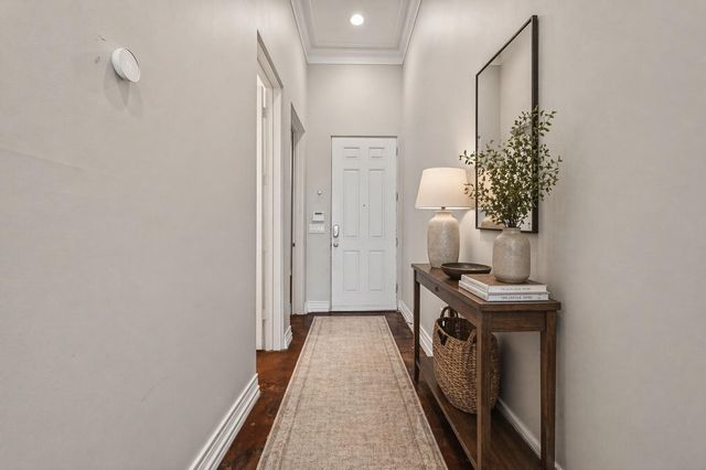 5801 Winsome Lane 202, Houston, TX 77057