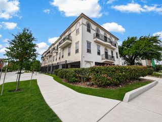 5801 Winsome Lane 202, Houston, TX 77057