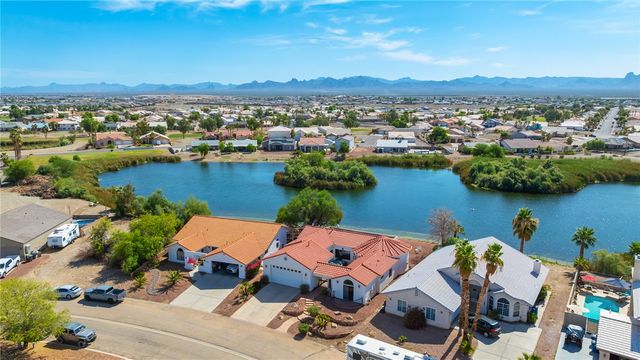 1878 E Fairway Bend, Fort Mohave, AZ 86426