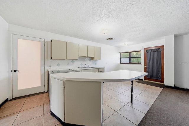 3133 BAY LANE, Clearwater, FL 33759