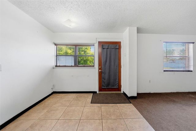 3133 BAY LANE, Clearwater, FL 33759