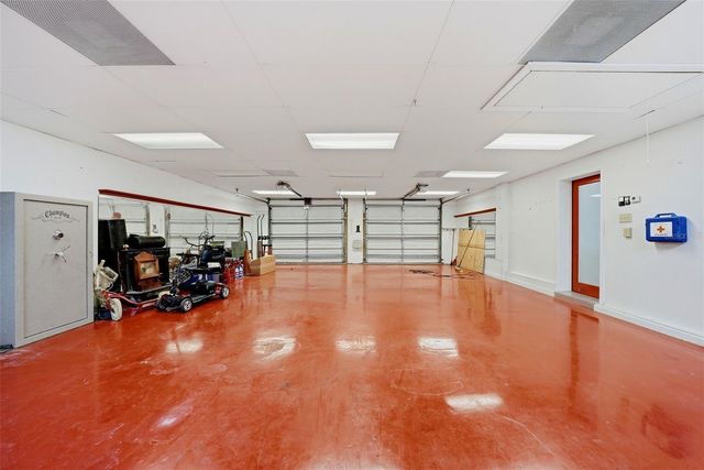 3133 BAY LANE, Clearwater, FL 33759