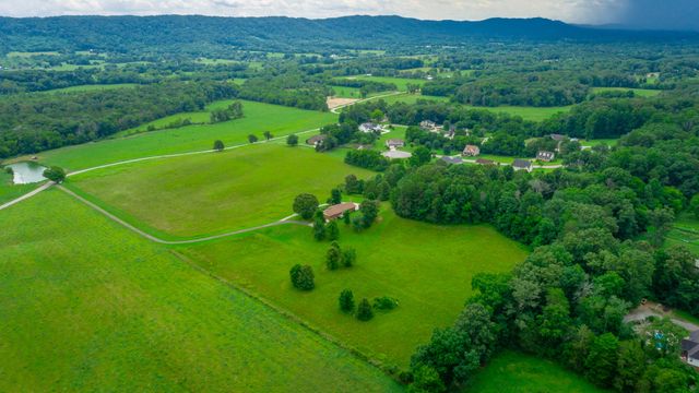 10245 Snow Hill Road, Ooltewah, TN 37363