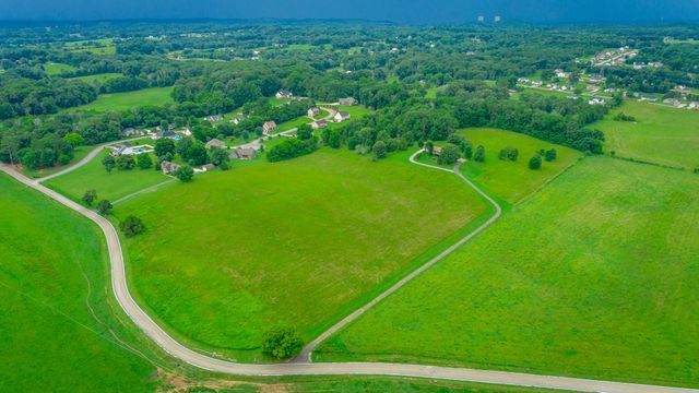 10245 Snow Hill Road, Ooltewah, TN 37363