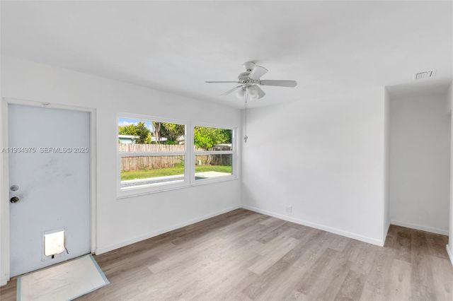 6945 NW 8th Ct, Margate, FL 33063