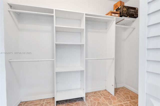 6945 NW 8th Ct, Margate, FL 33063