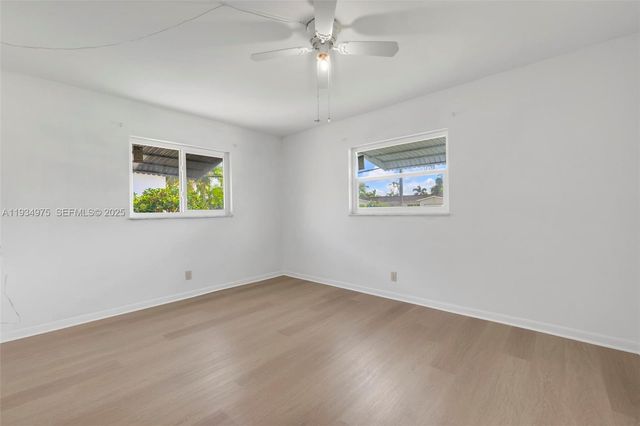 6945 NW 8th Ct, Margate, FL 33063